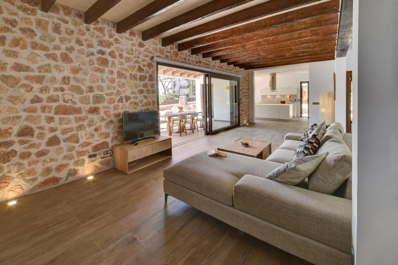 Villa Chalet Porto Petro Porto Petro  Holiday home