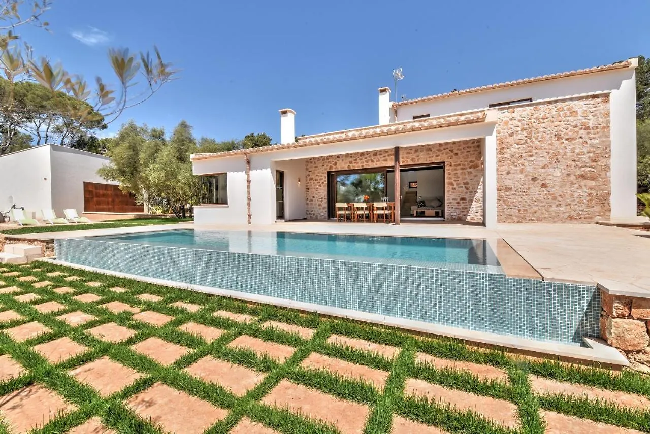 Villa Chalet Porto Petro location